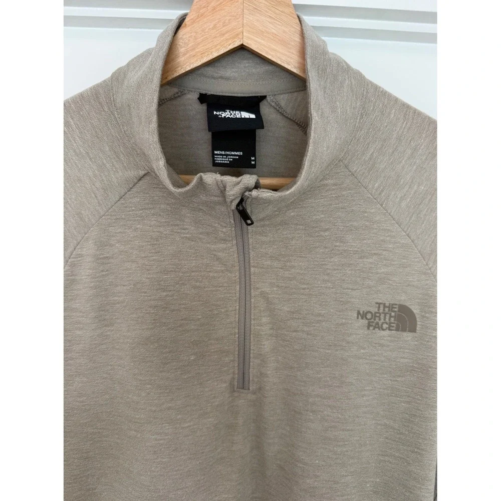 The North Face Men's Quarter Zip Gorpcore Pullover Taupe Performance Top - M